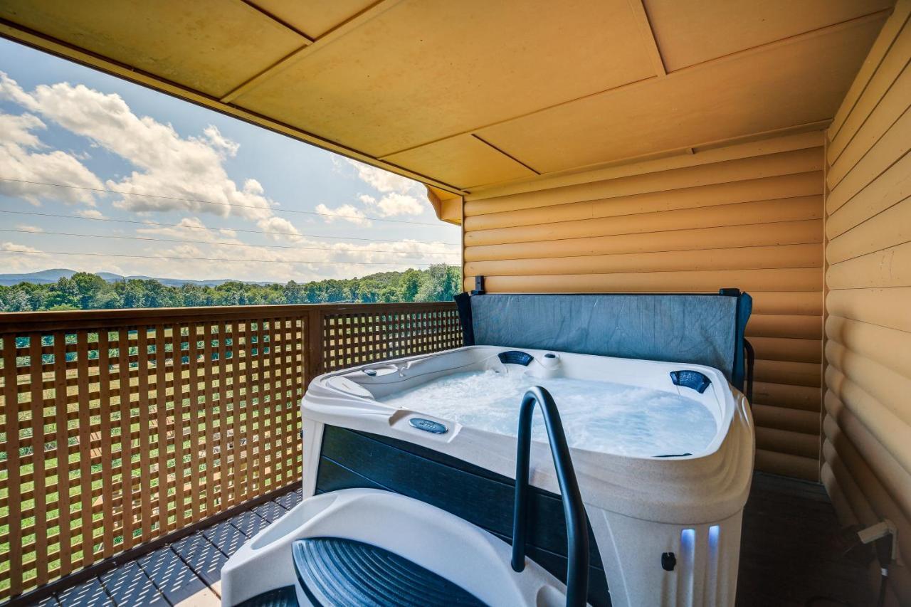 Blue Ridge Mountain Cabin With Views And Hot Tub Sparta ภายนอก รูปภาพ