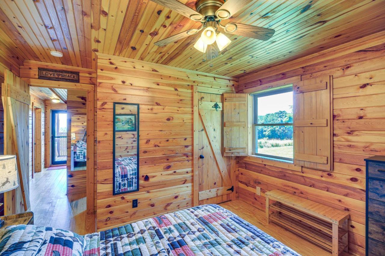 Blue Ridge Mountain Cabin With Views And Hot Tub Villa Sparta ภายนอก รูปภาพ