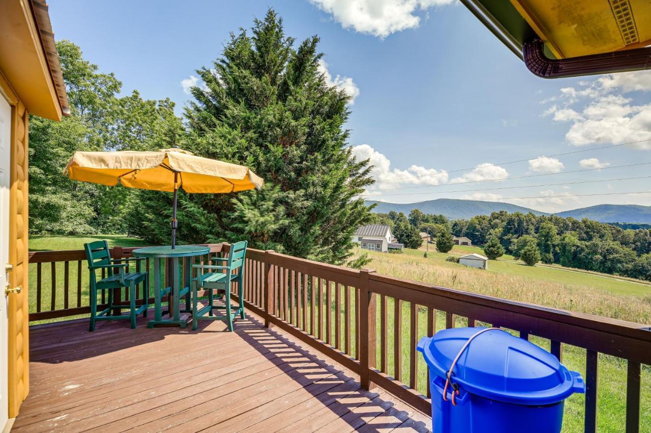 Blue Ridge Mountain Cabin With Views And Hot Tub Sparta ภายนอก รูปภาพ